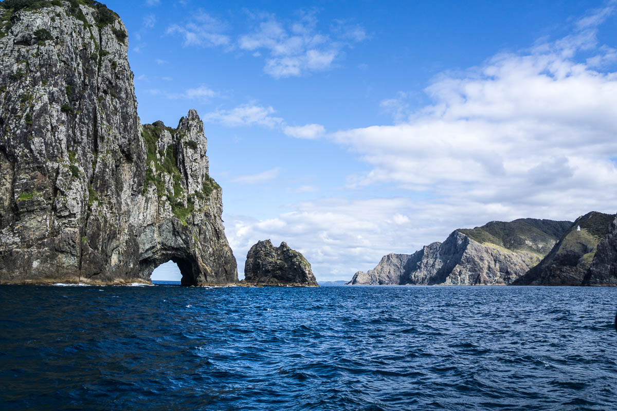 Bay of Islands: Ihr habt da ein Loch im Fels